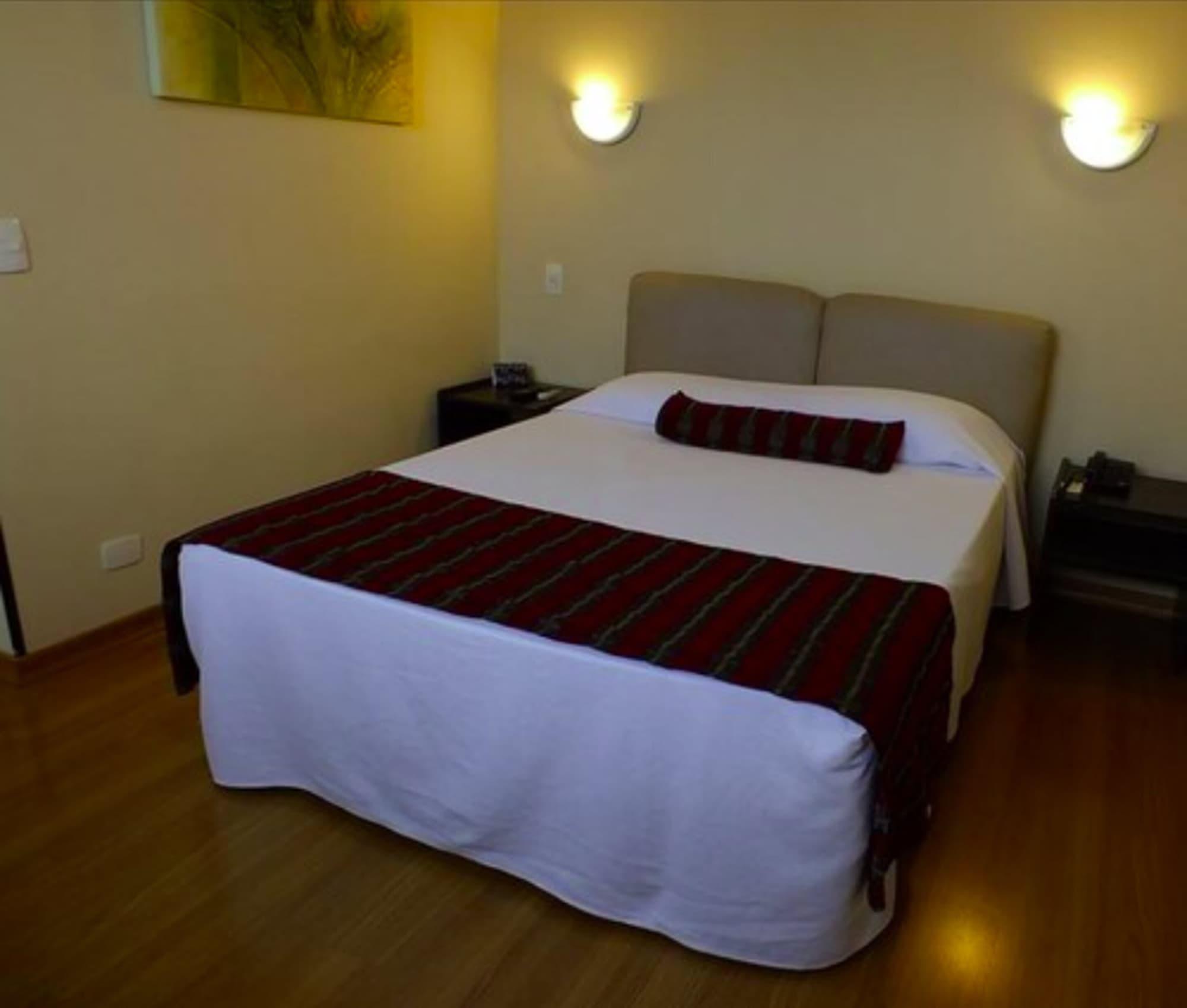 Hotel Nacional Inn Curitiba Estacao Shopping Exterior photo
